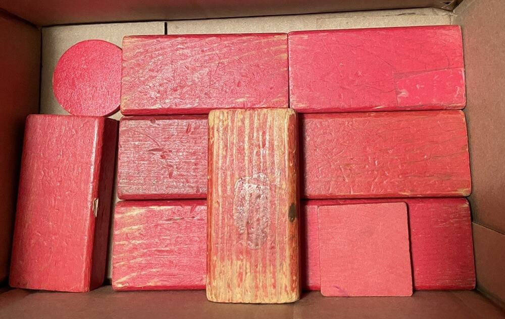 8 Vintage Red Wooden Building Blocks Toy Rounded Edges 3.5" L x 1.5" W